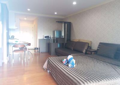 Studio bed Condo in Grand Park View Khlong Toei Nuea Sub District C09718