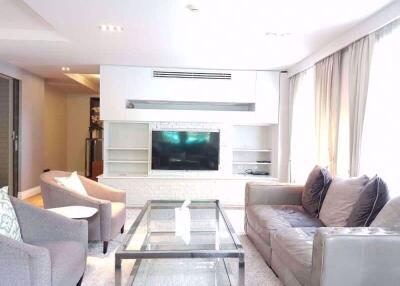 3 bed Duplex in Penthouse Condominium Phrakhanongnuea Sub District D09165