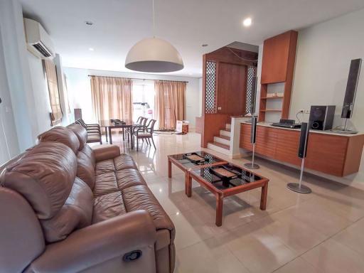 3 bed House in Urban Sathorn Bangchak Sub District H05364