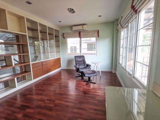 3 bed House in Urban Sathorn Bangchak Sub District H05364