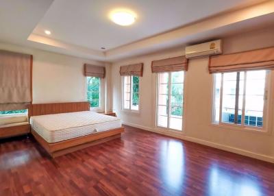 3 bed House in Urban Sathorn Bangchak Sub District H05364