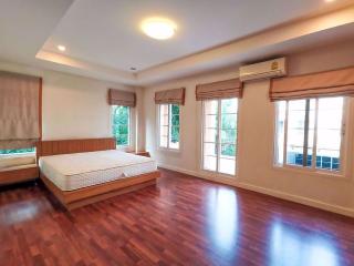 3 bed House in Urban Sathorn Bangchak Sub District H05364