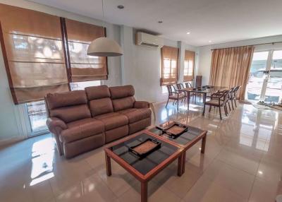 3 bed House in Urban Sathorn Bangchak Sub District H05364