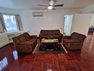 3 bed Condo in Kanta Mansion Khlongtan Sub District C09688