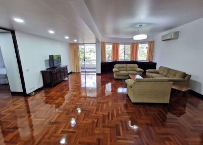 3 bed Condo in Kanta Mansion Khlongtan Sub District C09687