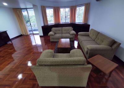 3 bed Condo in Kanta Mansion Khlongtan Sub District C09687