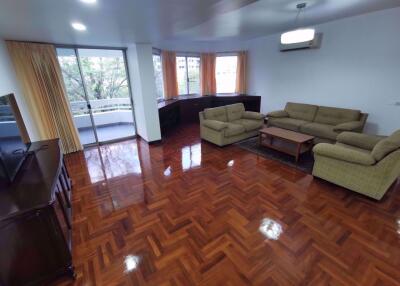 3 bed Condo in Kanta Mansion Khlongtan Sub District C09687