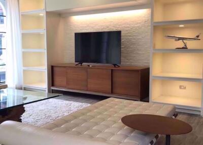 3 bed Condo in Penthouse Condominium 2 Phrakhanongnuea Sub District C09685