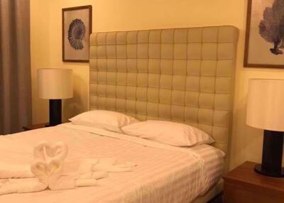 3 bed Condo in Penthouse Condominium 2 Phrakhanongnuea Sub District C09685