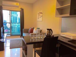 1 bed Condo in The Crest Sukhumvit 34 Khlongtan Sub District C09658