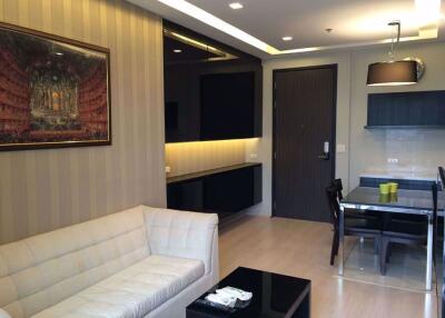 2 bed Condo in Rhythm Sukhumvit 44 Phra Khanong Sub District C09657