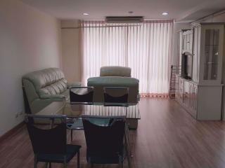 2 bed Condo in Asoke Place Khlong Toei Nuea Sub District C09643