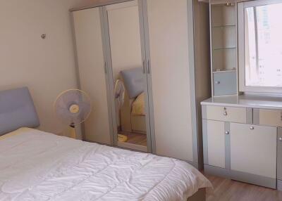2 bed Condo in Asoke Place Khlong Toei Nuea Sub District C09643