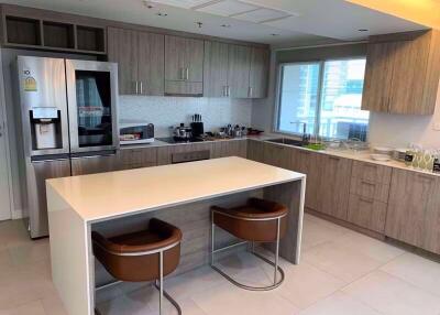 2 bed Condo in Sathorn Park Place Thungmahamek Sub District C09634