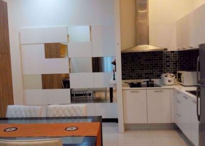 2 bed Condo in The Prime 11 Khlong Toei Nuea Sub District C09631