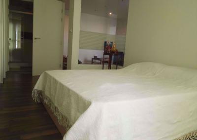 1 bed Condo in The Room Sathorn-Taksin Bukkhalo Sub District C09623