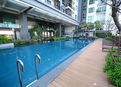 1 bed Condo in The Room Sathorn-Taksin Bukkhalo Sub District C09623