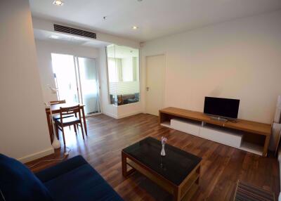 1 bed Condo in The Room Sathorn-Taksin Bukkhalo Sub District C09623