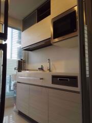 1 bed Condo in The Room Sathorn-Taksin Bukkhalo Sub District C09623