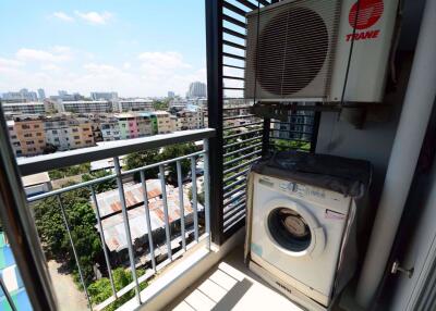 1 bed Condo in The Room Sathorn-Taksin Bukkhalo Sub District C09623