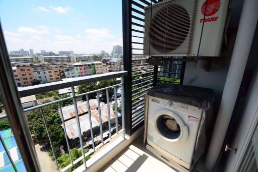 1 bed Condo in The Room Sathorn-Taksin Bukkhalo Sub District C09623