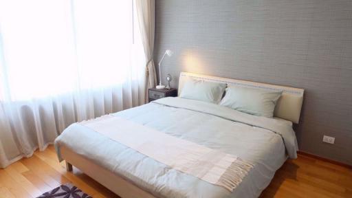 1 bed Condo in The Emporio Place Khlongtan Sub District C09609