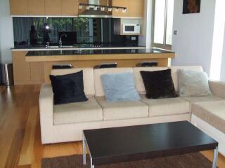 2 bed Condo in Ficus Lane Phra Khanong Sub District C09602