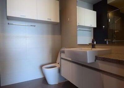 2 bed Condo in Millennium Residence Khlongtoei Sub District C09592