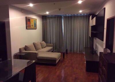 2 bed Condo in Siri Residence Khlongtan Sub District C09589