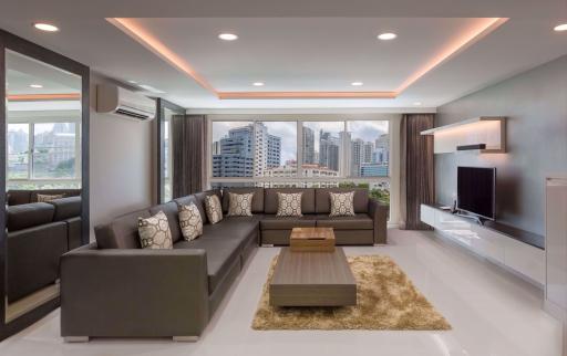 3 bed Condo in Aashiana Sukhumvit 26 Khlongtan Sub District C09585