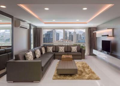 3 bed Condo in Aashiana Sukhumvit 26 Khlongtan Sub District C09585