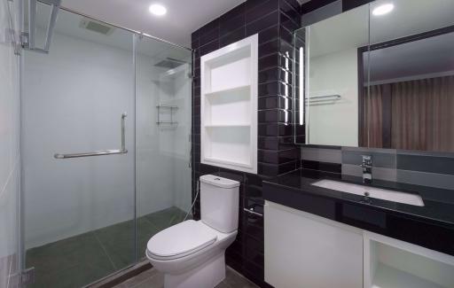 2 bed Condo in Aashiana Sukhumvit 26 Khlongtan Sub District C09581