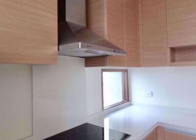 2 bed Duplex in The Emporio Place Khlongtan Sub District D09162