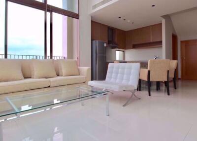 2 bed Duplex in The Emporio Place Khlongtan Sub District D09162