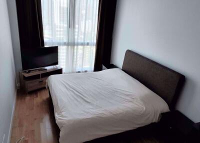 2 bed Condo in Millennium Residence Khlongtoei Sub District C09569