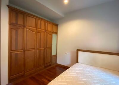 1 bed Condo in Baan Thirapa Thungmahamek Sub District C09568