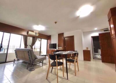 2 bed Condo in Saranjai Mansion Khlongtoei Sub District C09561