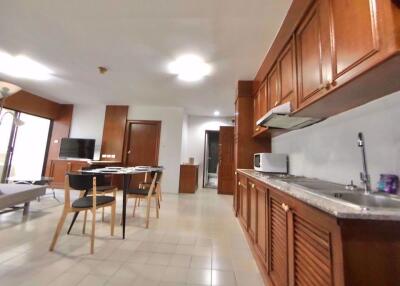 2 bed Condo in Saranjai Mansion Khlongtoei Sub District C09561