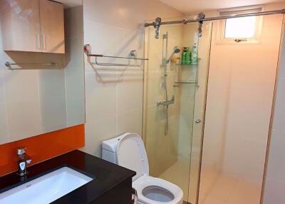 2 ห้องนอน, 1 ห้องน้ำ คอนโด ราคา ฿ 30,000/เดือน