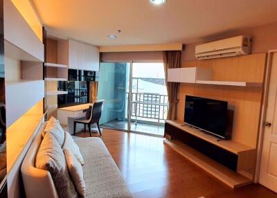 2 bed Condo in Belle Grand Rama 9 Huai Khwang Sub District C09557