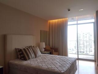 3 bed Condo in Urbana Sathorn Thungmahamek Sub District C09543