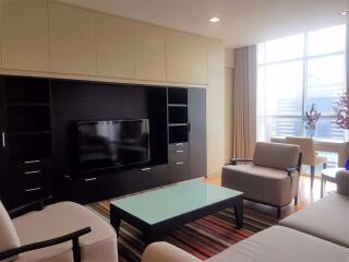 3 bed Condo in Urbana Sathorn Thungmahamek Sub District C09543