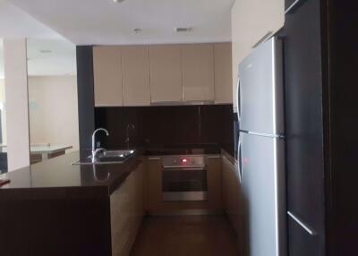 3 bed Condo in Urbana Sathorn Thungmahamek Sub District C09543