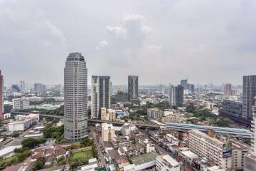 3 bed Condo in Fifty Fifth Tower Khlong Tan Nuea Sub District C09537