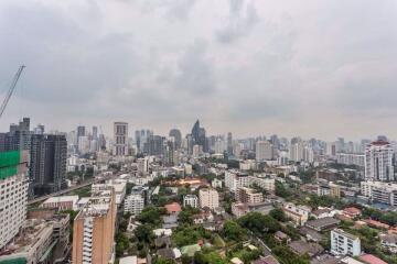3 bed Condo in Fifty Fifth Tower Khlong Tan Nuea Sub District C09537