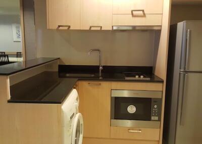 1 bed Condo in Sathorn Gardens Thungmahamek Sub District C09530