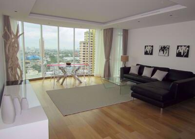 2 bed Condo in Le Monaco Residence Ari Samsennai Sub District C09502