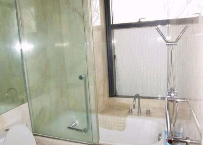 2 bed Condo in The Met Thungmahamek Sub District C09496