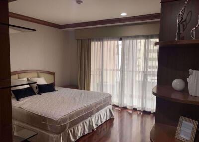 3 bed Condo in GP Grande Tower Khlong Toei Nuea Sub District C09490