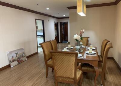 3 bed Condo in GP Grande Tower Khlong Toei Nuea Sub District C09490